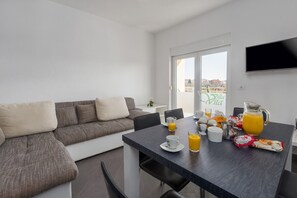 Dining - Apartment Olive with common and heated pool (Fazana)
