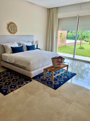 12 bedrooms, travel cot, WiFi, bed sheets - One Thousand and One Nights Palace
​ (Marrakech)