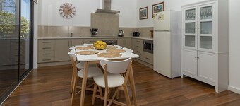 South Gateway Unit pet friendly