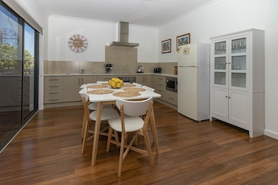 South Gateway Unit pet friendly