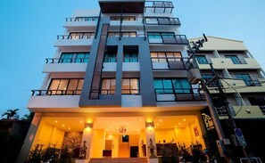 Front of property - Harmony Patong Hotel (Patong)