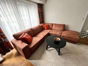 Apartment | Living area - Spacious 2 Bedroom App in the Center With Terrace (Ghent)
