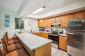 Fridge, microwave, coffee/tea maker, toaster