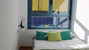 Basic Room, 1 Double Bed | 1 bedroom - Las Violas 9 (Madrid)