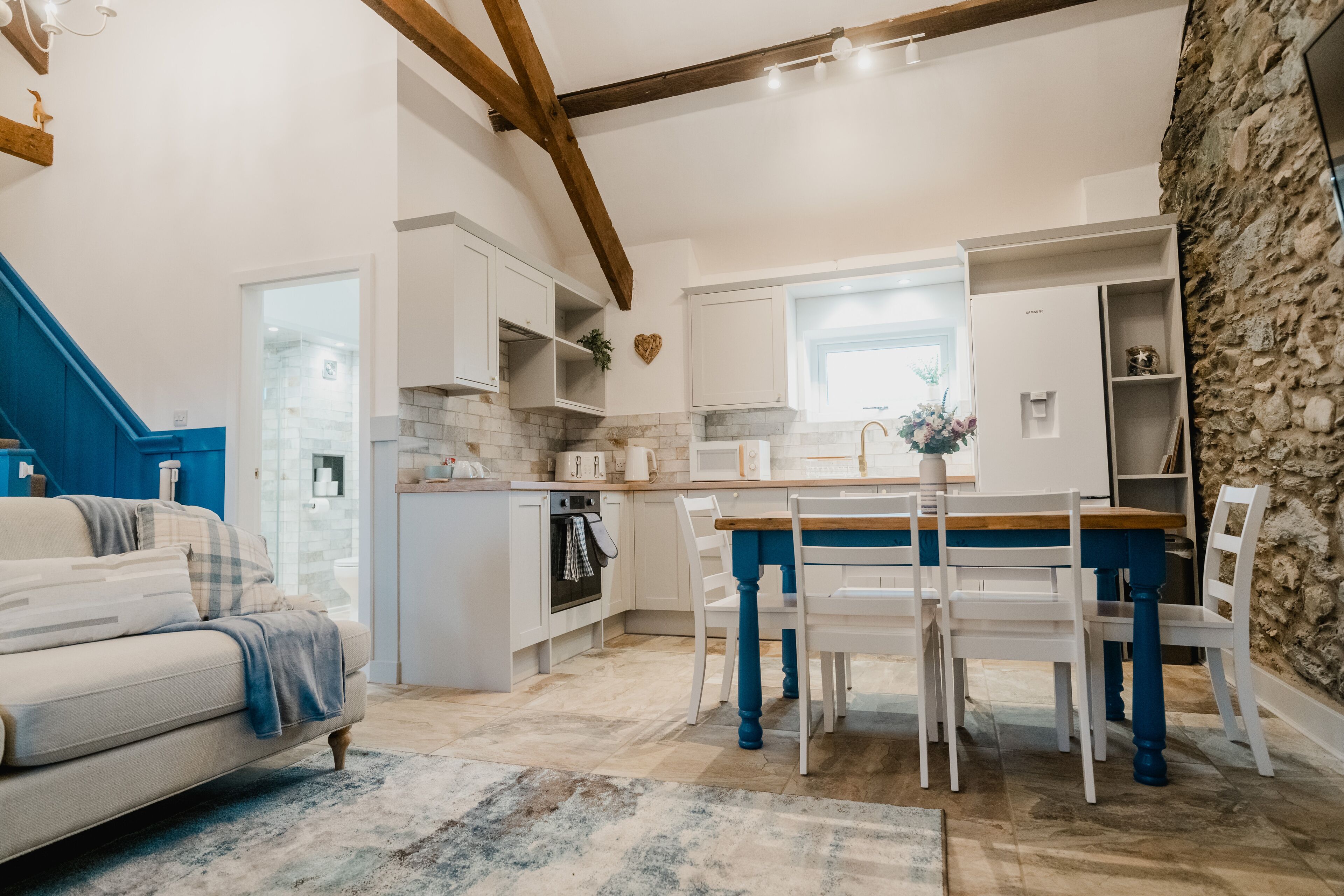 Cottage | Dining