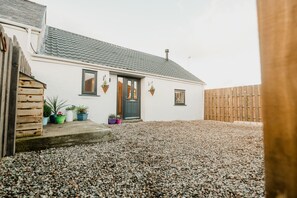 Cottage | Property grounds