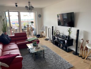 Living area - Moderne 3 Zimmer Ferienwohnung an der Weser (Bremen)