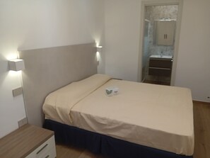 Grand Apartment | 1 bedroom, bed sheets - Corso Roma Studios Gallipoli (Gallipoli)