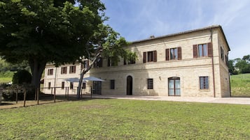 Facciata della struttura