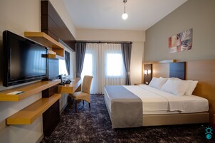 Standard Room | Premium bedding, minibar, laptop workspace, free WiFi