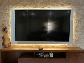 Interior - Remarkable 2-bed Apartment in Kingston (Kingston)