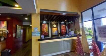 OYO 1037 Lendes Tourist Inn Main