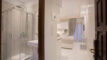 Luxury Double Room | Egyptian cotton sheets, premium bedding, Tempur-Pedic beds, in-room safe