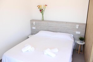 2 bedrooms, iron/ironing board, travel crib, free WiFi