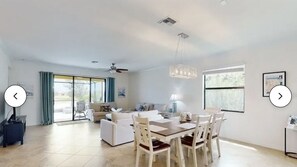 Smart TV, ping pong, printers - Pool home with hot tub,Dog friendly, club house, weight room, and more (Venice)