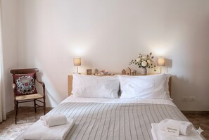 Traditional Apartment | 2 bedrooms, hypo-allergenic bedding, desk, soundproofing - Cà de Sbiess (Venice)
