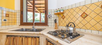 VILLECEFALU. Seaside villa with garden. 2 bedrooms. SELF CHECK-IN