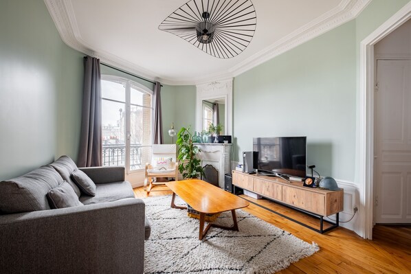 تلفزيون، مدفأة