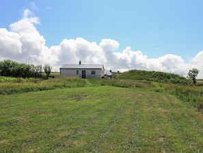 2 bedrooms, individually decorated, individually furnished, free WiFi - Eala Bhàn Cottage (Isle of North Uist)
