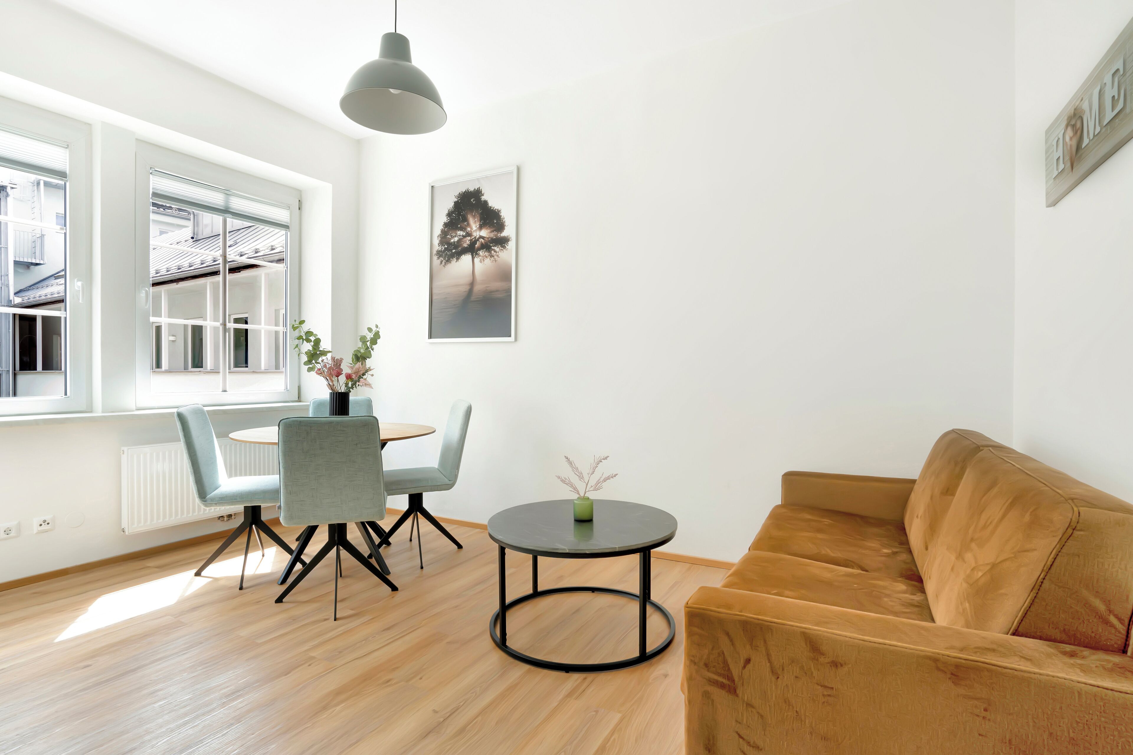 City-Apartment | Wohnbereich | Smart-TV, Streaming-Dienste
