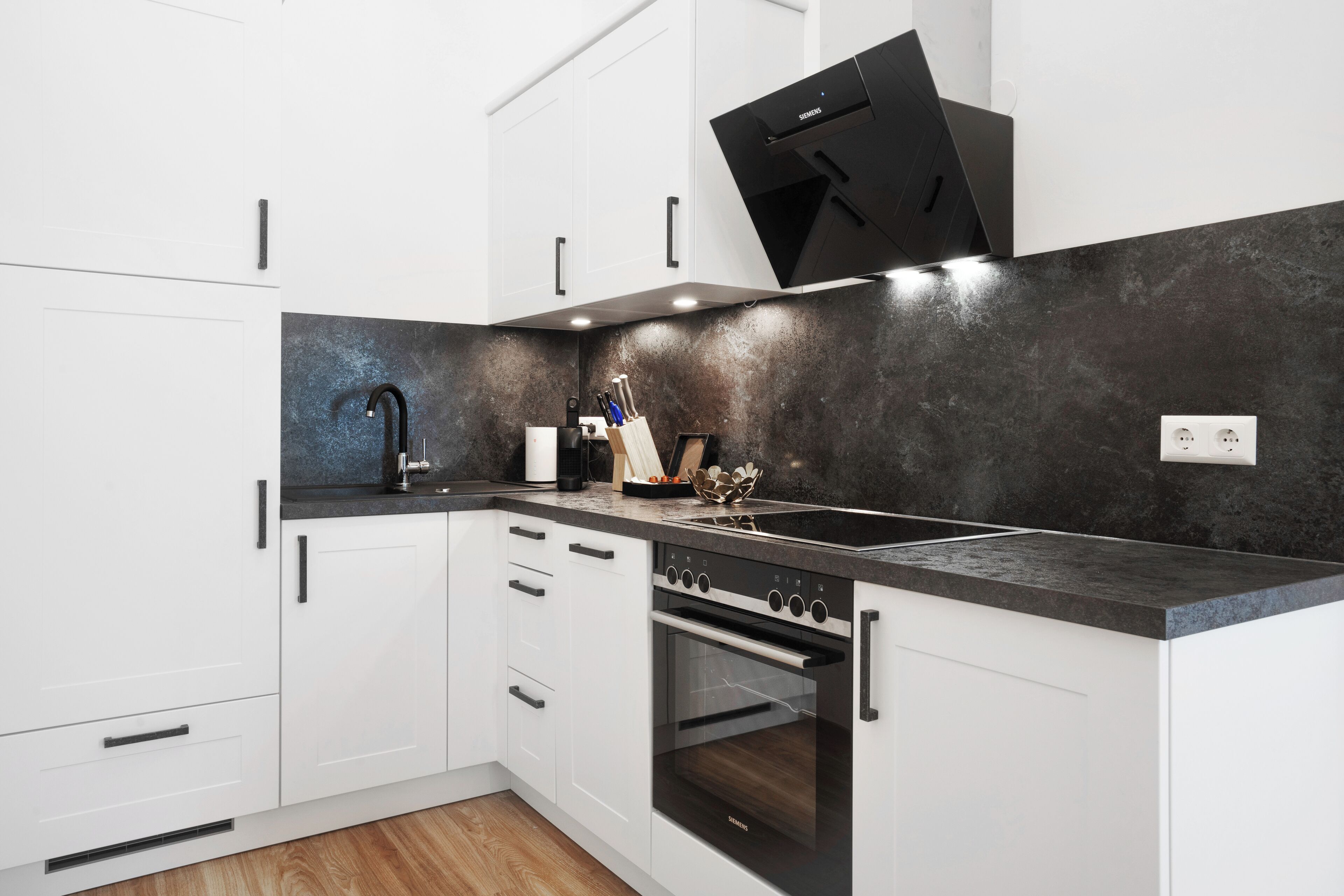 Apartamento urbano, 1 cama Queen e sofá-cama, para não fumantes | Cozinha privada | Cooktop, lava-louças, máquina de café expresso, chaleira elétrica