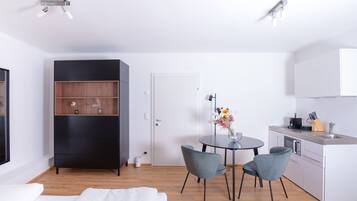 Suite Studio Ville, 1 grand lit, non-fumeur | Coin cuisine privé