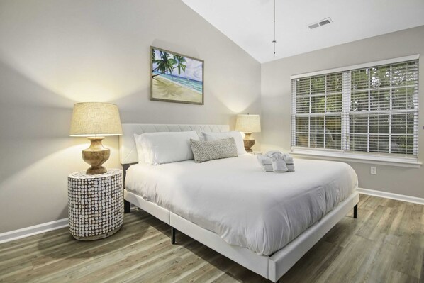 2 quartos, ferros/tábuas de passar roupa, Wi-Fi, roupa de cama