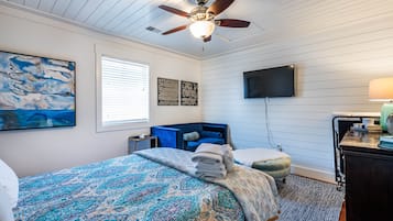 1 bedroom, iron/ironing board, travel cot, WiFi