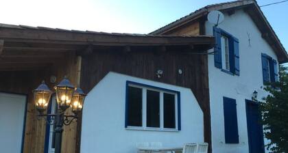 Renoviertes Waldhotel in der Gascogne- Haustierfreundlich und Romantisch