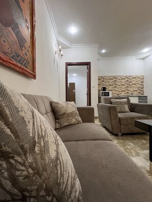Living area - Le Single Classic-Résidence Alpha (Kinshasa)