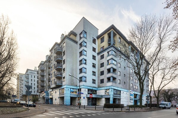 Exterior - Spacious Apartment Vistula by Renters (Warsaw)