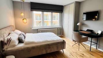 1 bedroom, desk, iron/ironing board, free WiFi