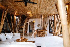 Interior - Tropical Bali Bamboo Villa - 7 Minutes from Canggu (Bali)