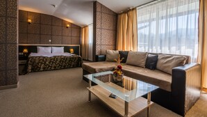 Deluxe Double Room, Balcony, Mountain View | Laptop workspace, iron/ironing board (on request), WiFi (free) - Hotel Royal (Samokov)