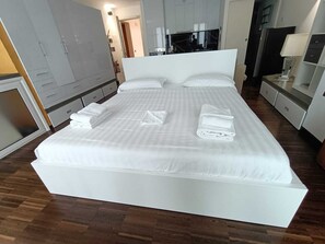 开间 (1 Bedroom) | 1 多间卧室、熨斗/熨衣板、床单