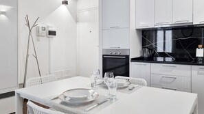 Apartment (0 Bedroom) | Interior