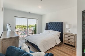 2 多间卧室、办公桌、熨斗/熨衣板、免费 WiFi