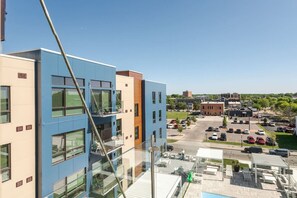 Property grounds - Loft Penthouse 2 Balcony Arcade 2 Bed Pool and Gym (Wyandotte)