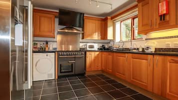 Fridge, dishwasher, electric kettle, toaster