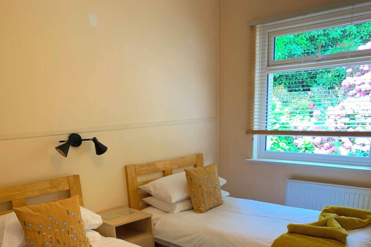 Twin Room | Free WiFi, individually furnished