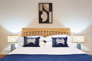 Double Room | Individually furnished, free WiFi - Avoncourt Lodge (Ilfracombe)
