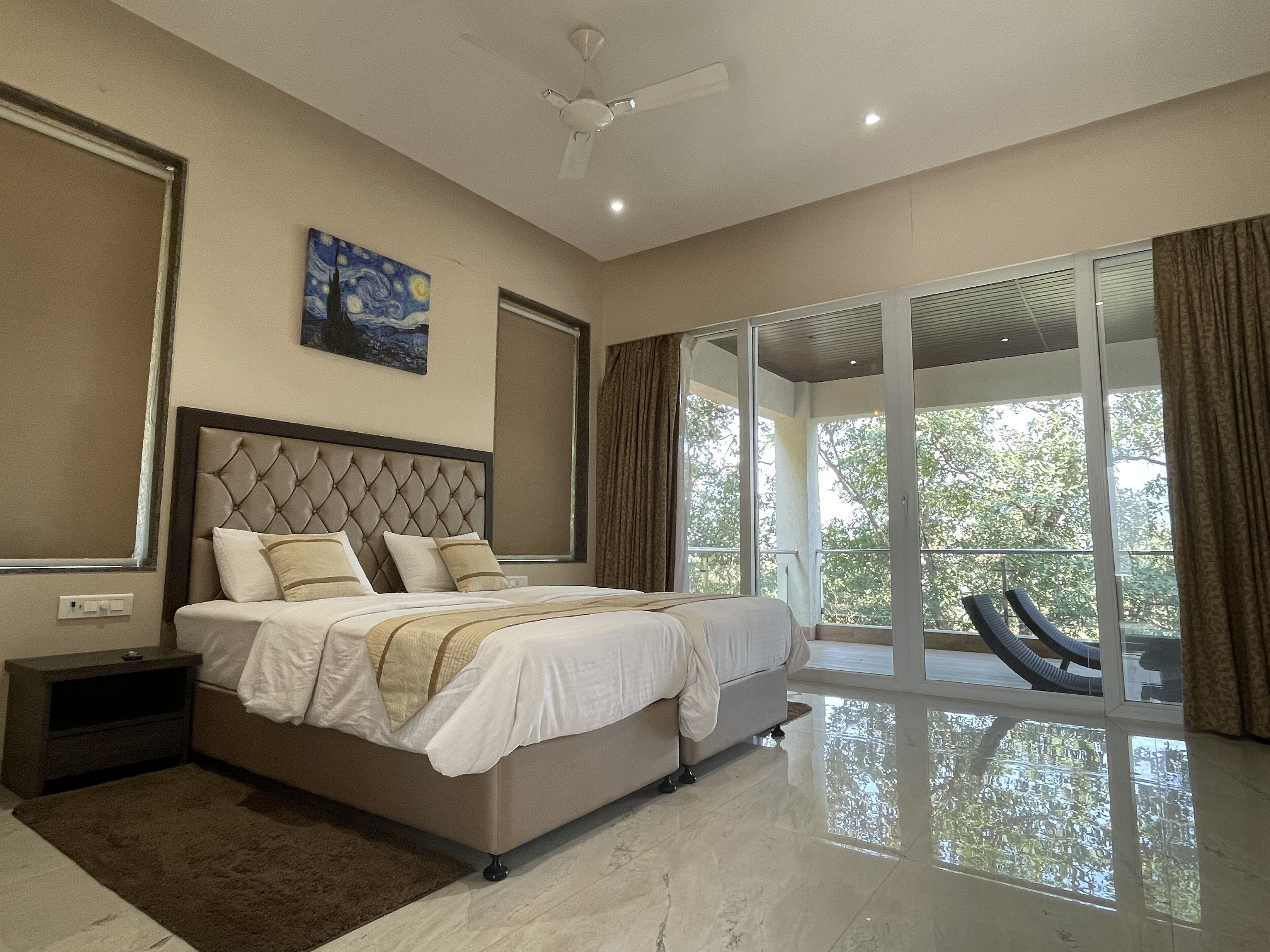 4 bedrooms, WiFi, bed sheets