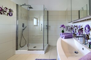 Shower - Villa Eva (Istria - Sisan) (Sisan)