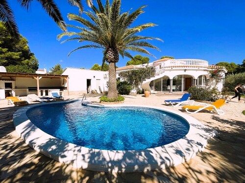 SAONA VILLAS (VN GARB): villa for 6 people, private swimming pool, air co