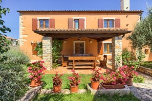 Outdoor dining - Villa Anamaria (Istria - Sisan) (Sisan)