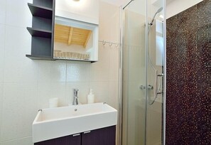Shower - Villa Sasso (Istria - Rajki) (Rajki)