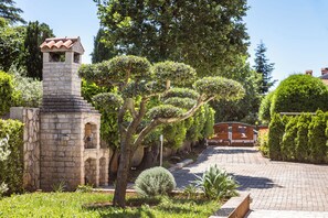Property grounds - Villa KRISTINA (Istria - Pavičini) (Pavičini)