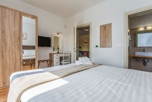 4 bedrooms, Internet - Villa LAURA AN (Istria - Deklići) (Deklići)