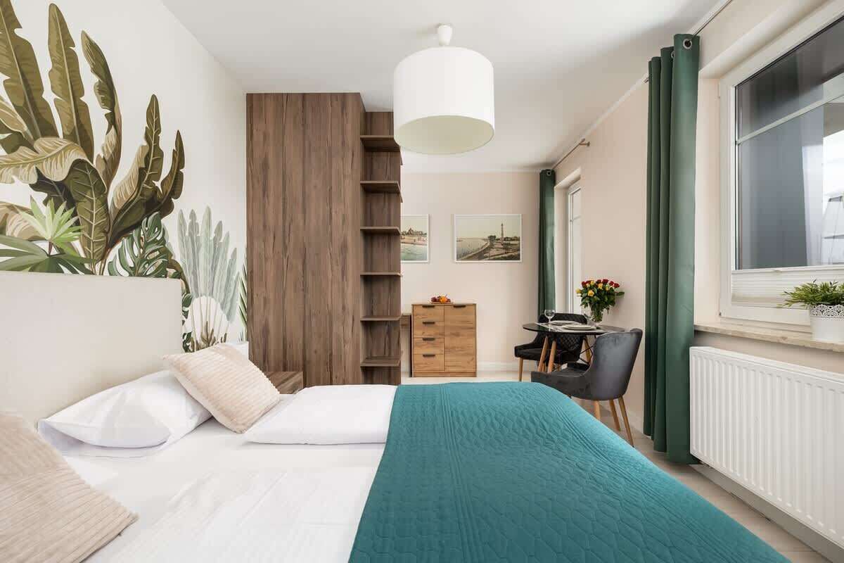 Bügeleisen/Bügelbrett, Reisekinderbett, WLAN, Bettwäsche