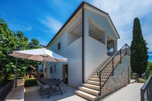 Outdoor dining - Villa Irma (Istria - Rovinj) (Rovinj)